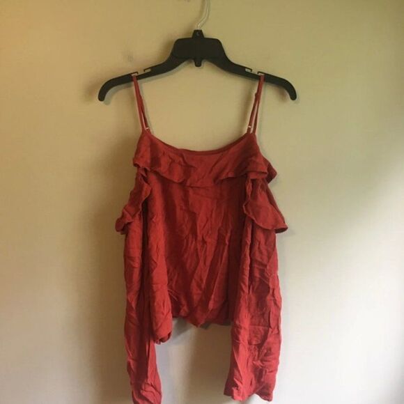 Mossimo large cold shoulder top - Picture 4 of 4